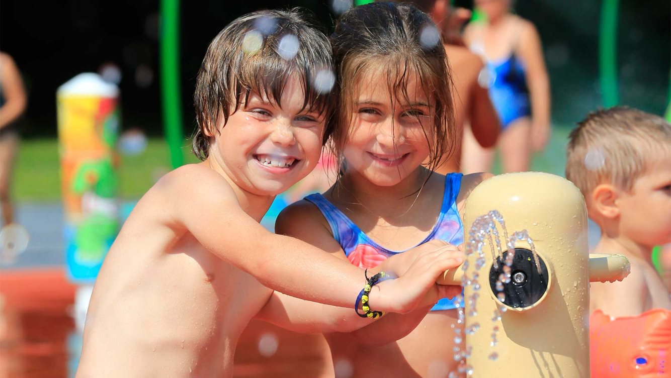 Waterspeelpark Splesj Molecaten Park Bosbad Hoeven 19 spraypark