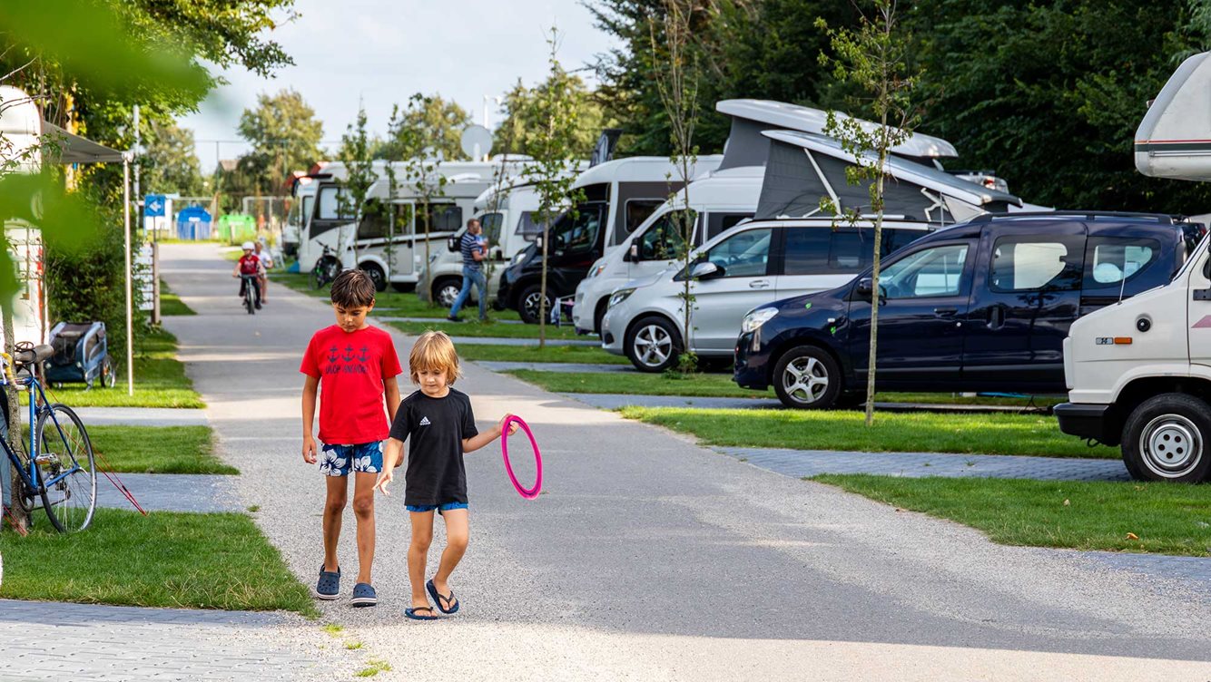 Campercomfortplaats kamperen Molecaten Park Hoogduin 08